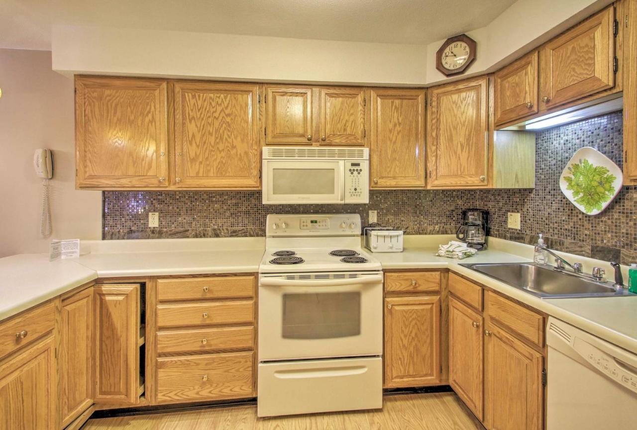 Lincoln Resort Condo With Pool Access - Near Hiking! 外观 照片